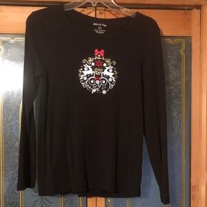 White Stag sz Medium long sleeve black stretchy tshirt. Christmas holiday deer